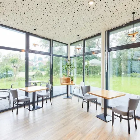 Vr-serviced Obergeis Hotel *