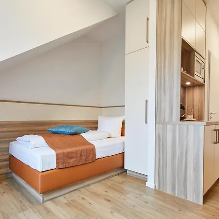 Vr-serviced Obergeis Hotel Neuenstein (Hessen)