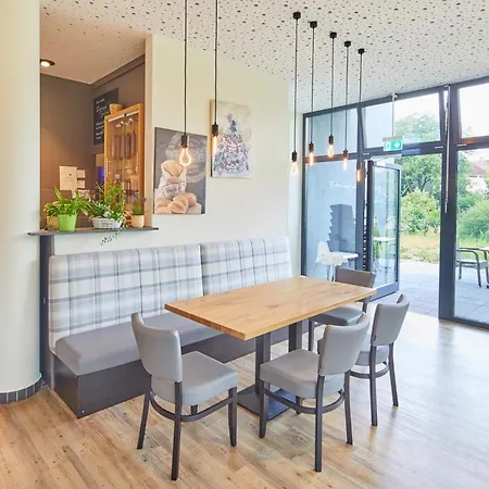 Vr-serviced Obergeis Hotel Neuenstein (Hessen)